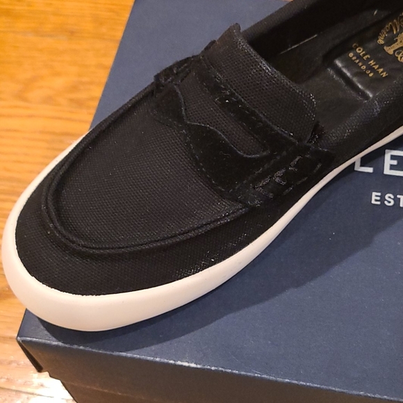 NEW: Cole Haan Boys' Pinch Weekender Loafer - Picture 7 of 8